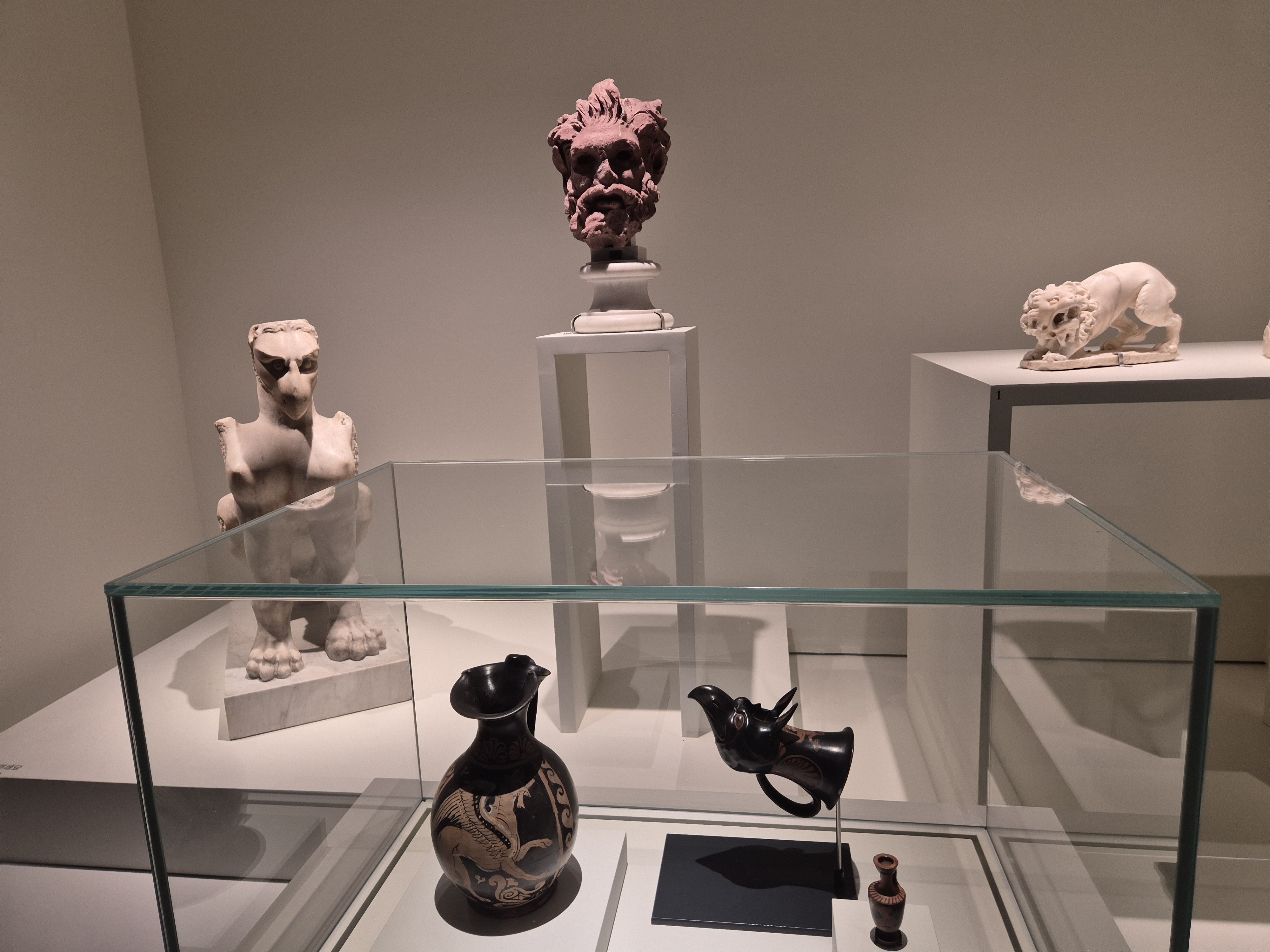 겨울방학체험하기 좋은 국립중앙박물관 고대 그리스 ·로마 전시관_ 그리스가 로마에게, 로마가 그리스에게 .