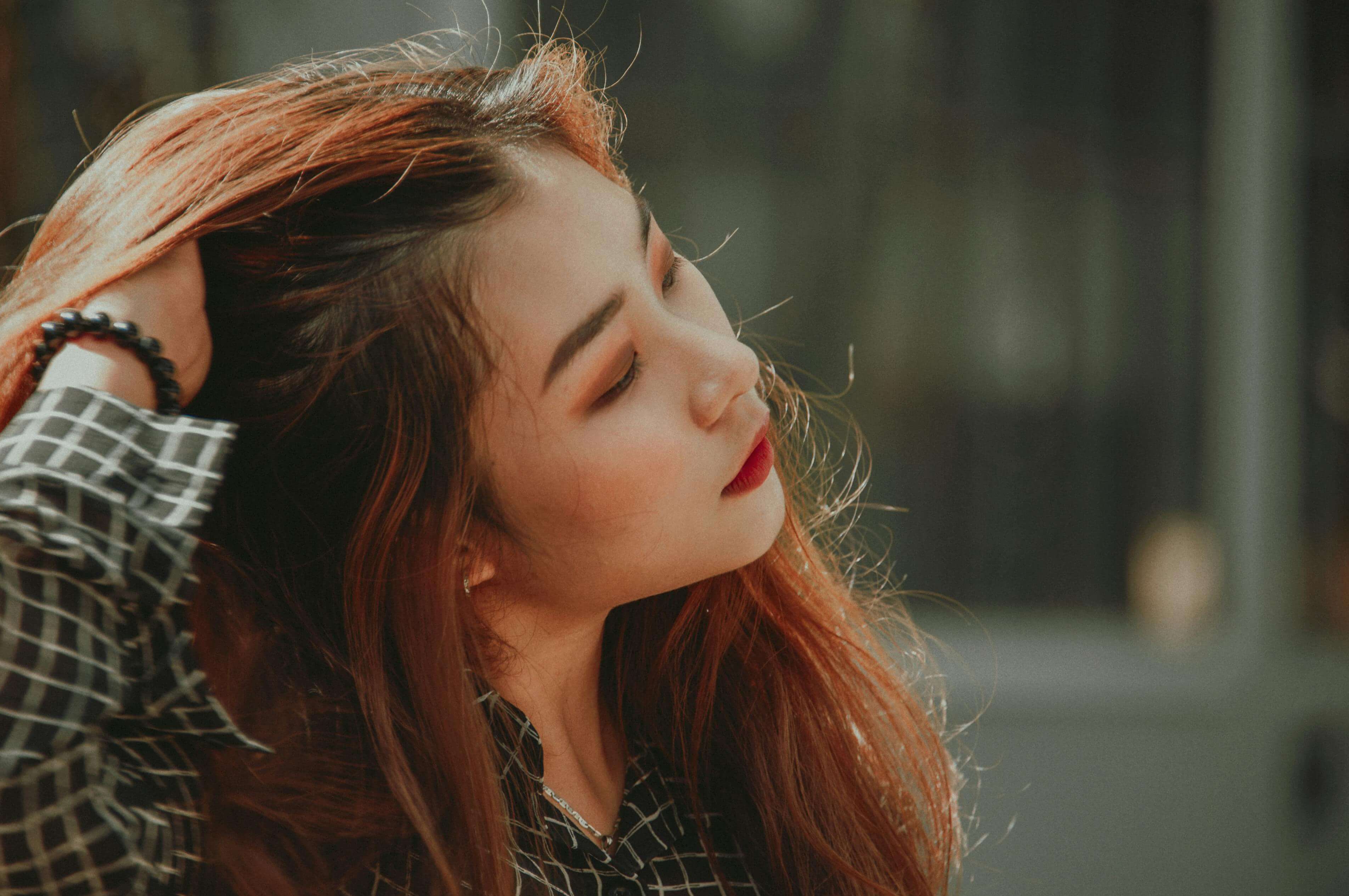 머리만 뜨거운 이유? 두피 열감 줄이는 가장 빠른 방법 7가지