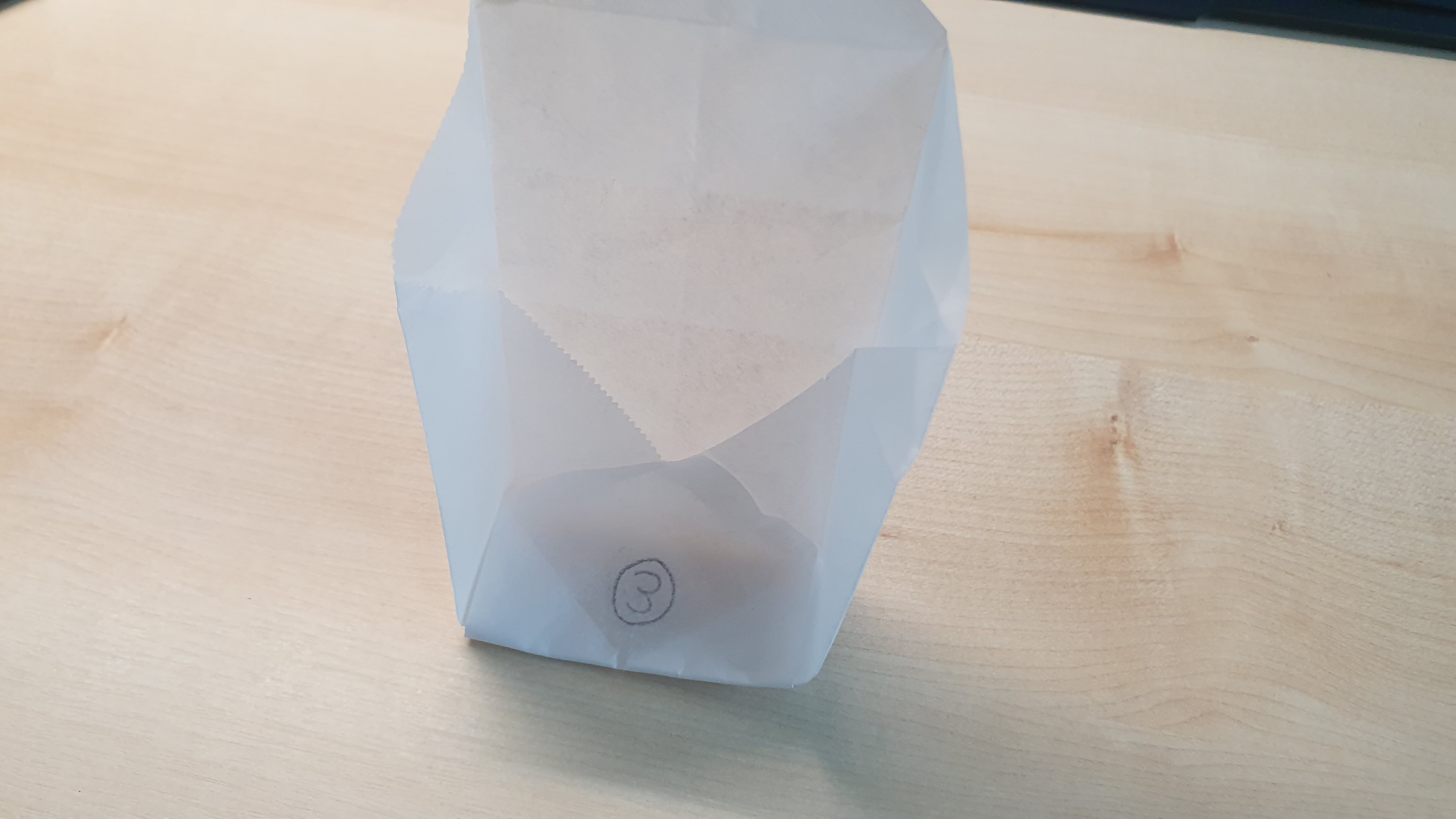 종이-안쪽-접기