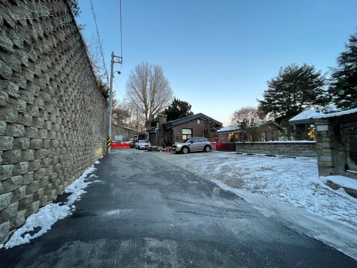 첼로네시아-주차장