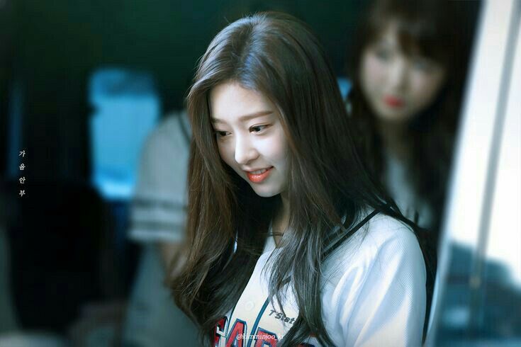 아이즈원 김민주 최애사진 아이즈원 김민주 최애사진