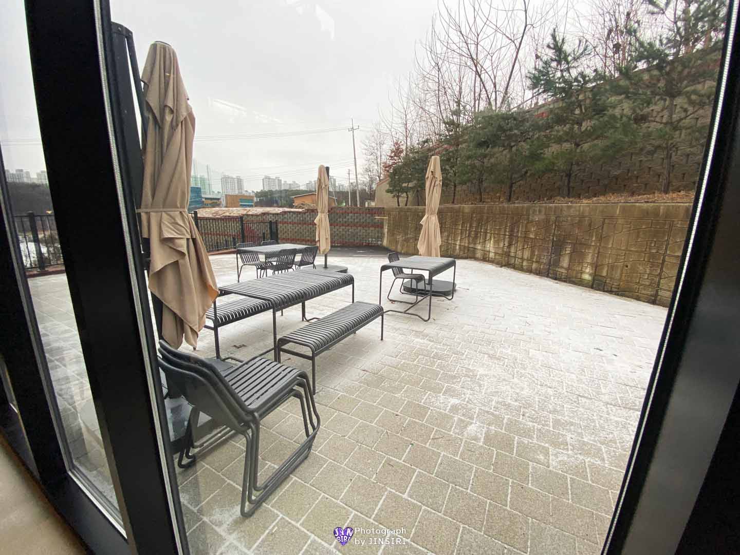 ๊นํฌ ์์ด ์ฅ๊ธฐ๋ ์์ธ๊ทผ๊ต ๋๋ผ์ด๋ธ ๋ฒ ์ด์ปค๋ฆฌ ๋ํ์นดํ ์ปค์คํ
์ปคํผ ๋ํ์ฐ์ค