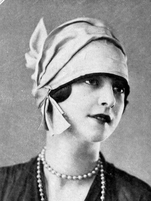 클로슈 모자 (Cloche Hat)