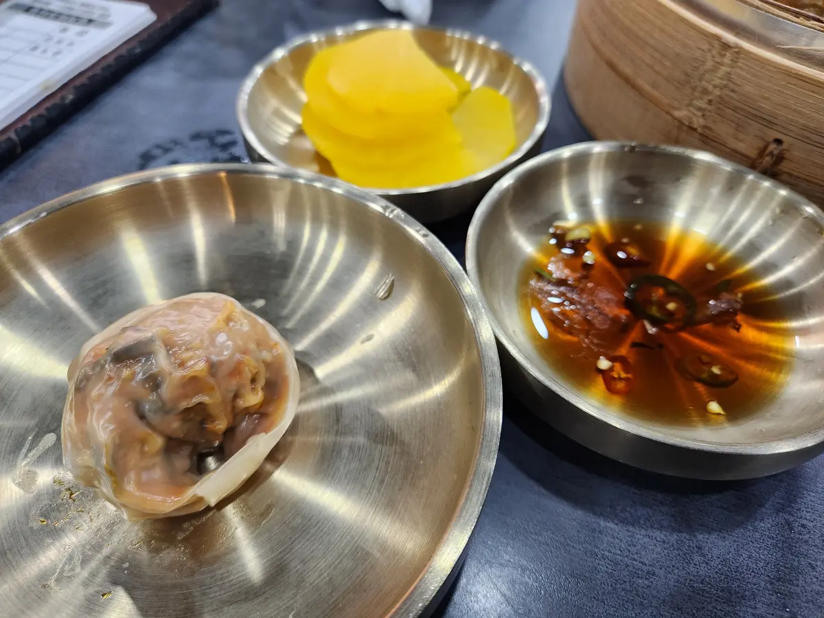 의정부-사골-칼국수-맛집-밀가마-국시집-손만두-단무지-간장