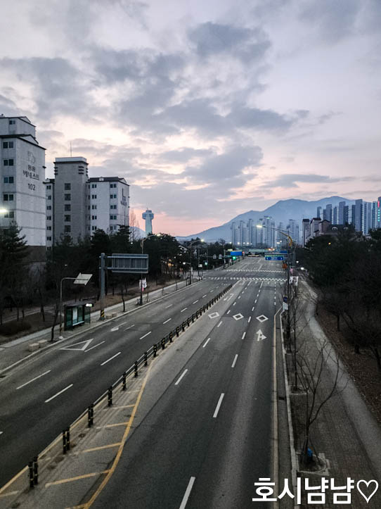 구름많은유니온타워03