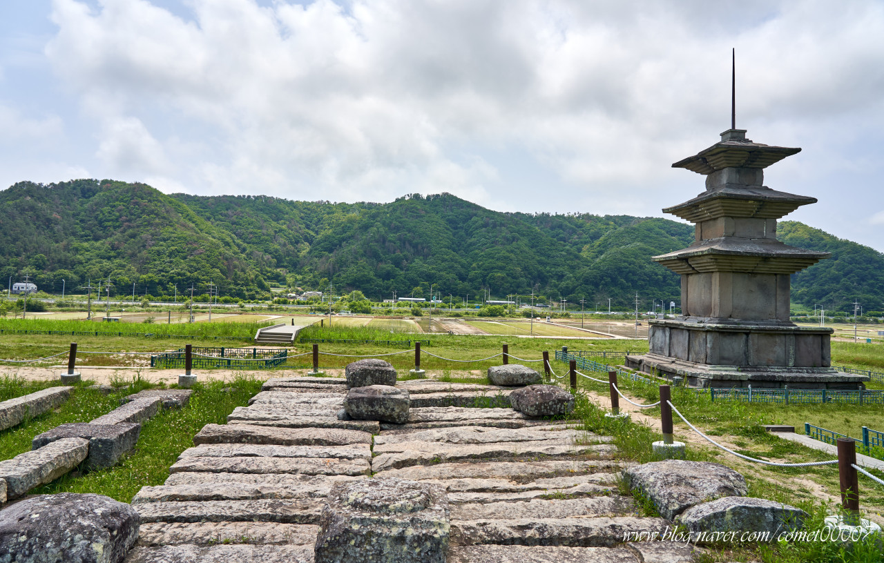 감은사(경북 영천) 이미지