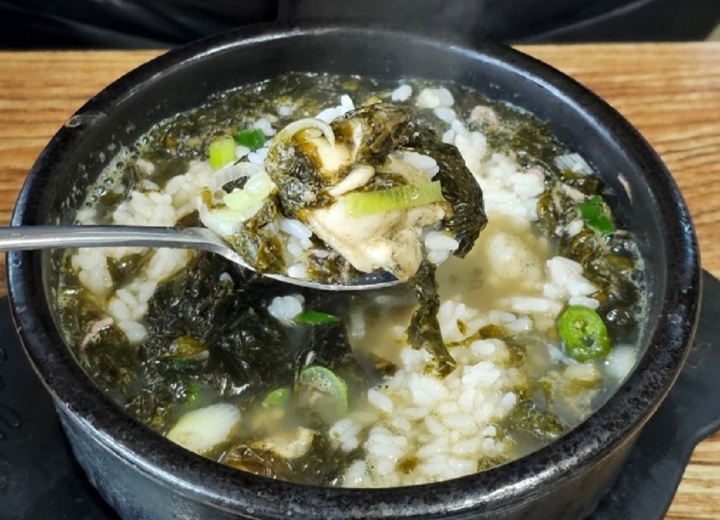 백반기행-서천-김굴해장국-태진아-보라가든