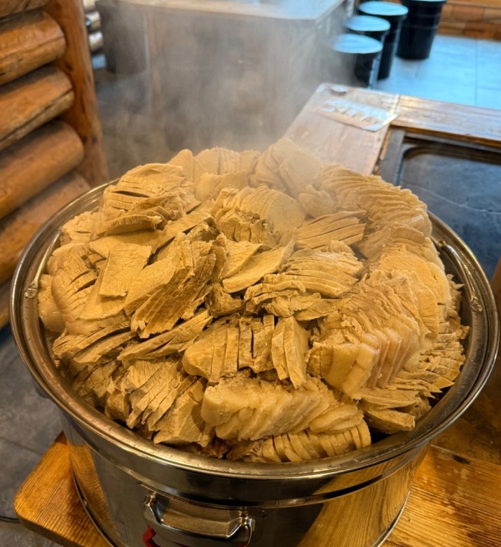 용인-학식-뷔페-구들장흑도야지