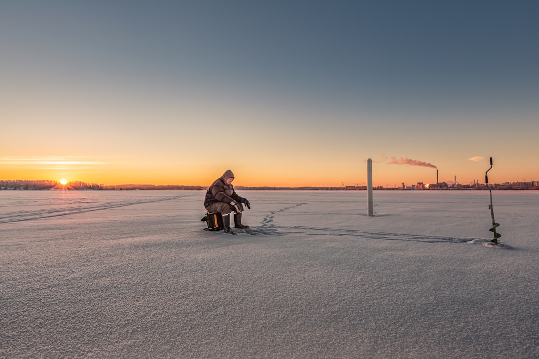 IceFishing