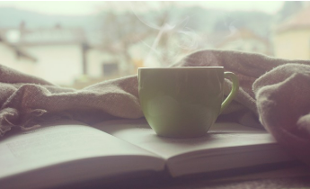 현대인의 생활 속 고민: 바쁜 아침에 여유 찾기