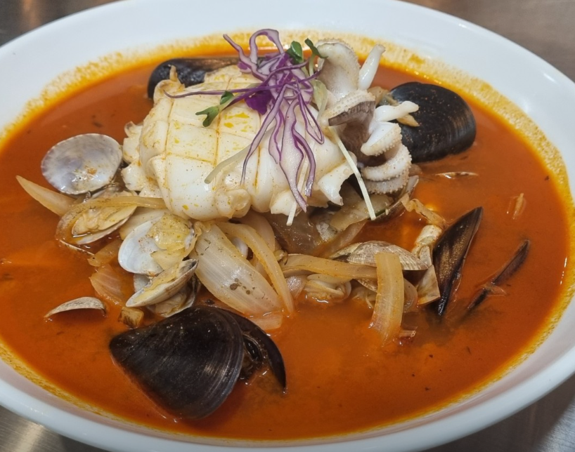 황제바지락짬봉 대표 메뉴