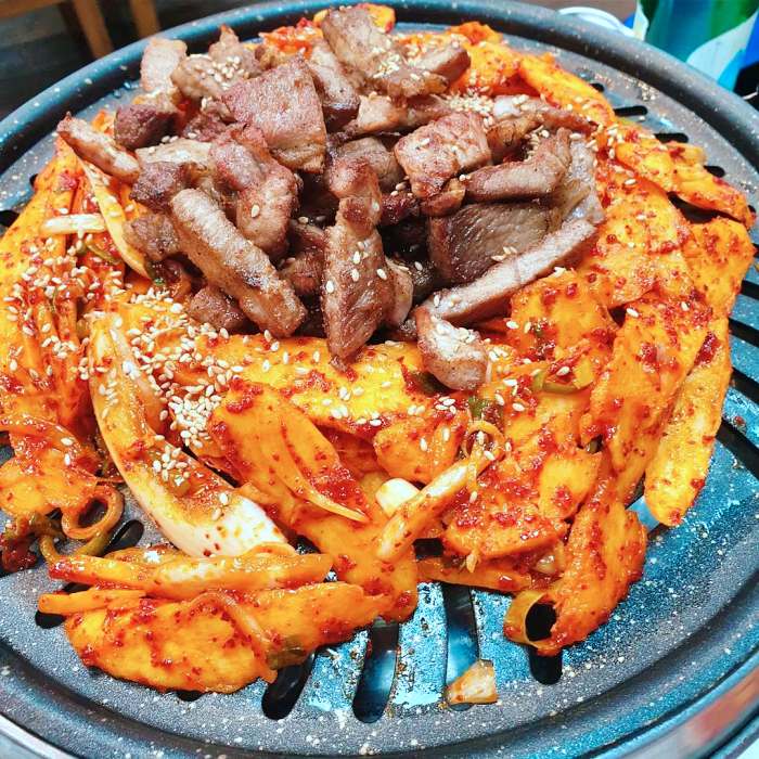 생방송 오늘저녁 진안 마이산 대왕 더덕 구이 맛집