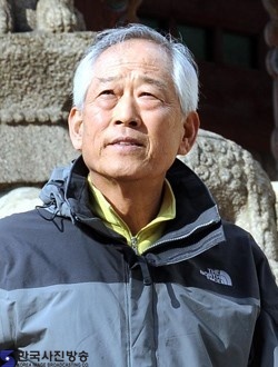이성부 시인
