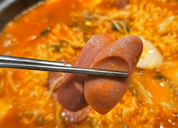 6000원-부대찌개