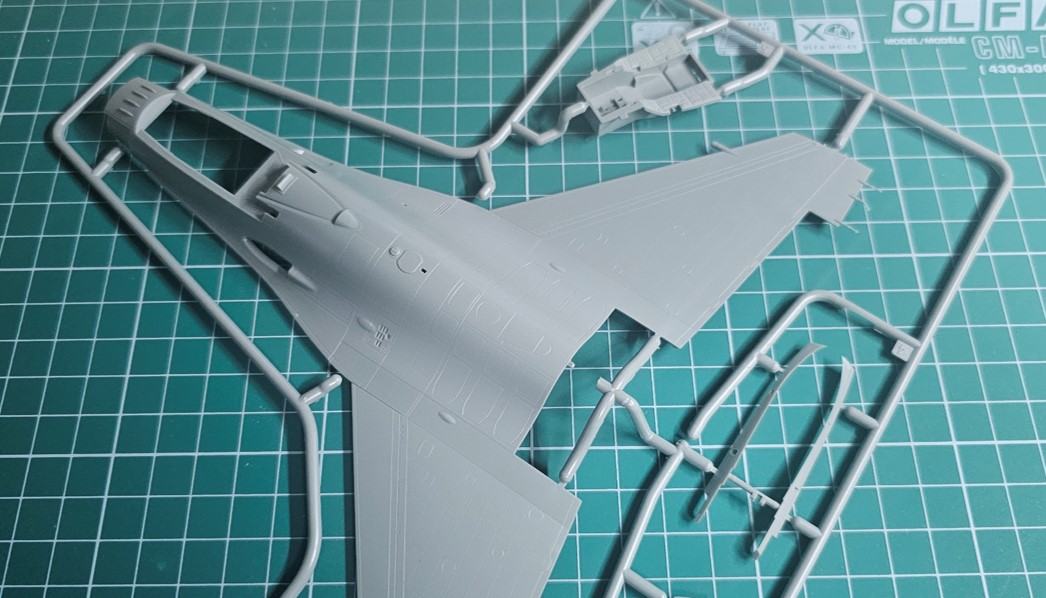 키네틱-신금형-동체