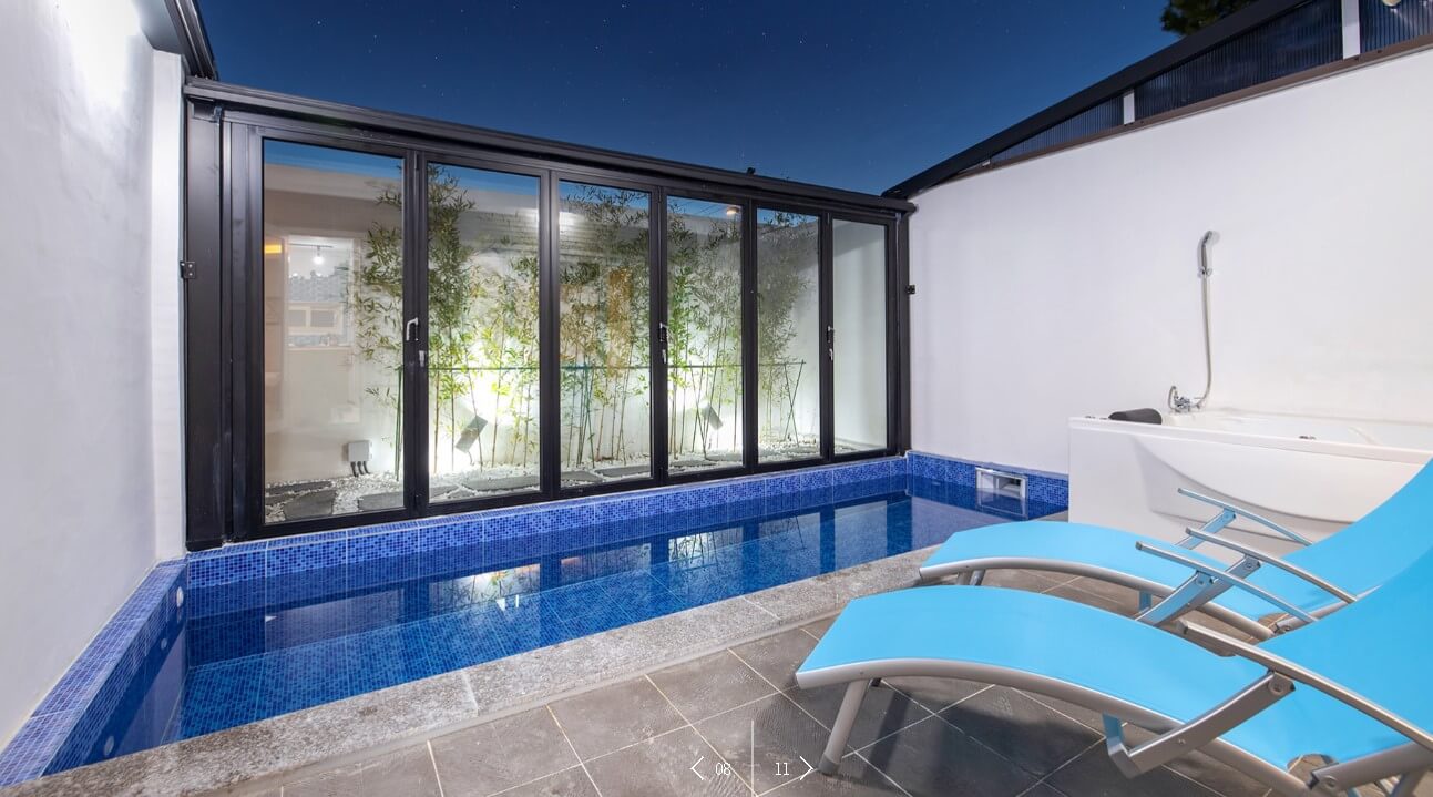 더 설렘 풀빌라