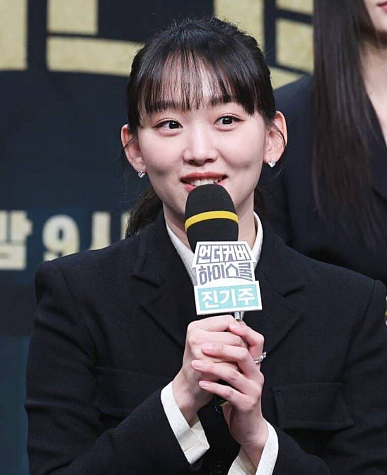 기자-출신-배우-진기주