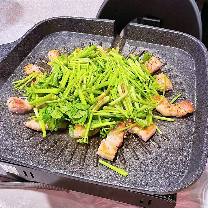 생방송오늘저녁 홍대 연남동 미나리 삼겹살 맛집 추천