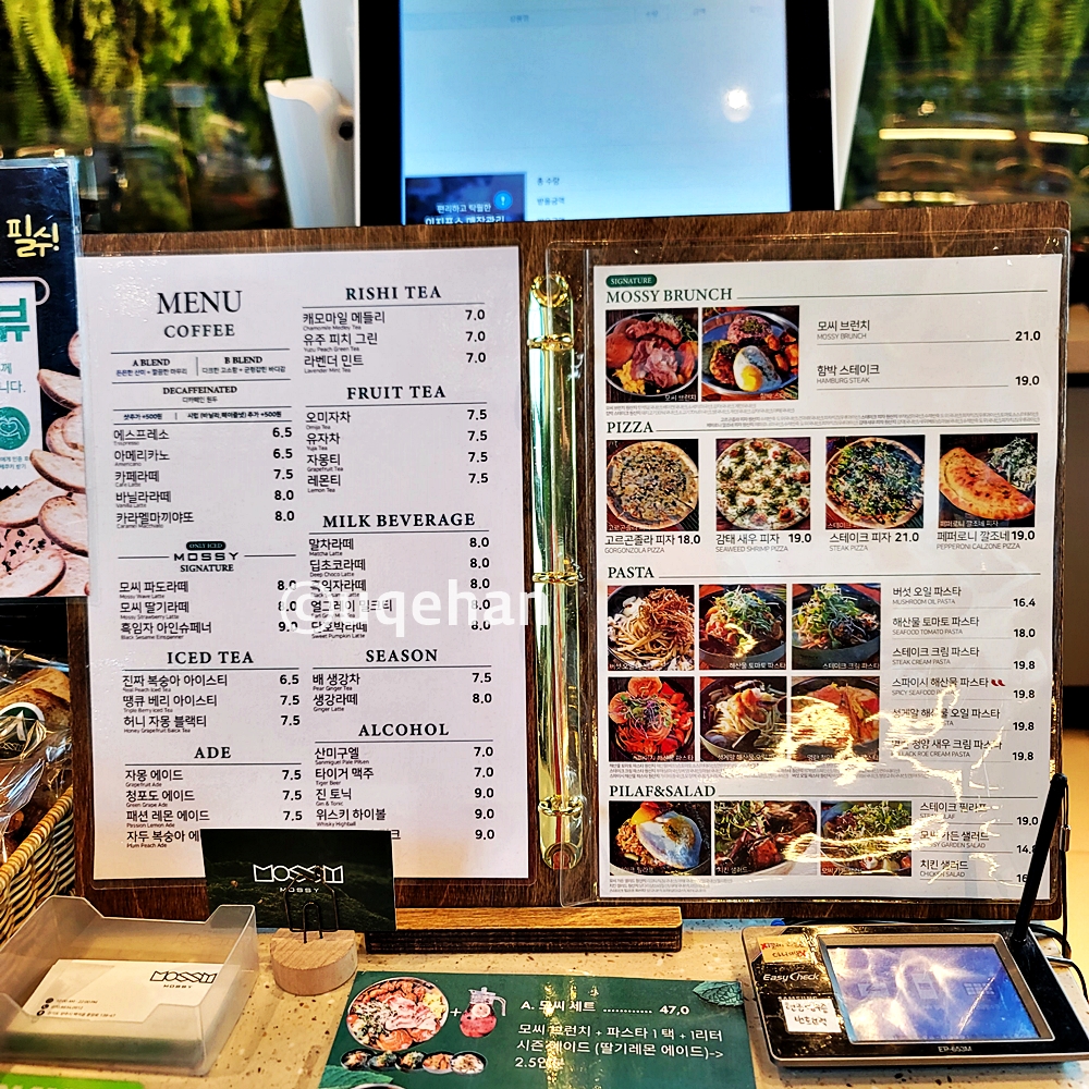 모씨 카페 메뉴판이다.