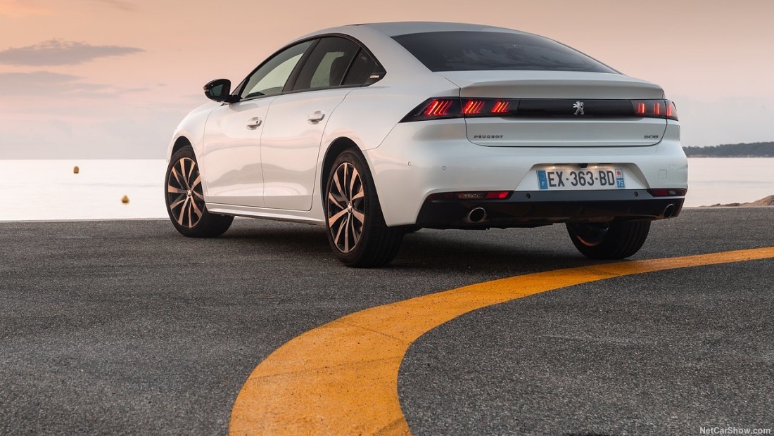 푸조 508 리콜 후측면사진 출처 다음자동차