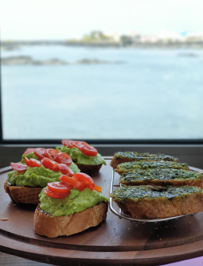 아보카도-브레드-마늘바게트-시인의집