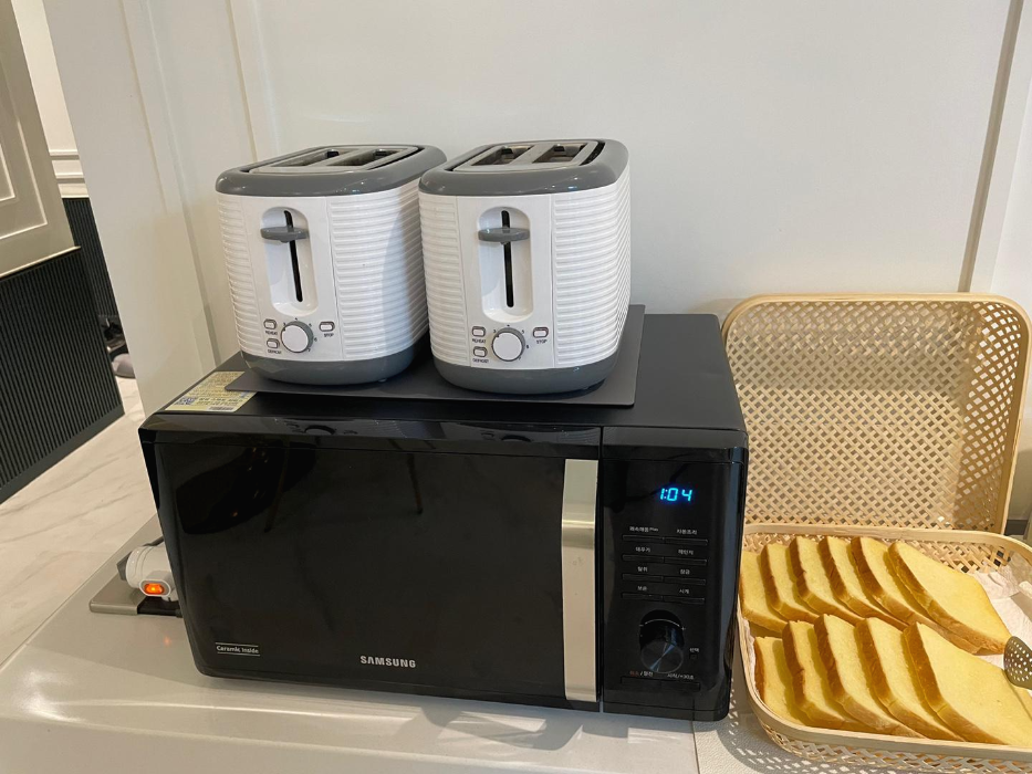 ๋ถ์ฐ์ก์ ํธํ
