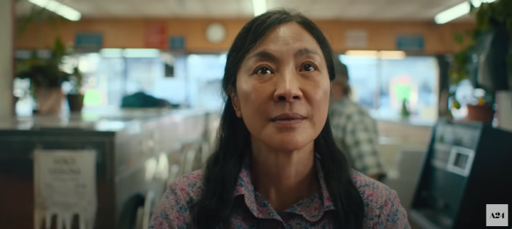 티비를보고있는양자경