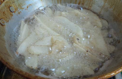 토란 심는 시기 효능 토란대 삶는 법 / 토란대 나물 볶음 토란국 레시피