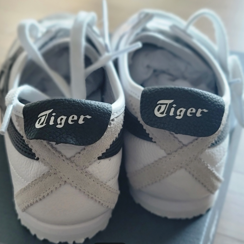 멕시코 66 화이트/블랙