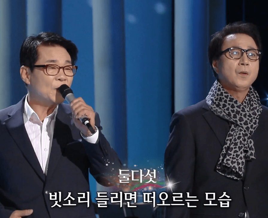 둘다섯 긴머리 소녀