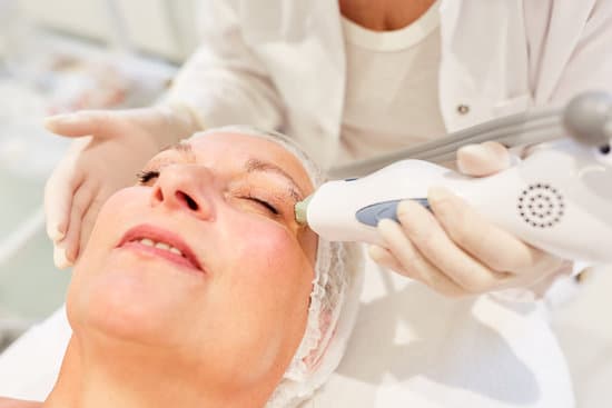 써마지 (Thermage): 비수술적 피부 탄력 & 리프팅 시술