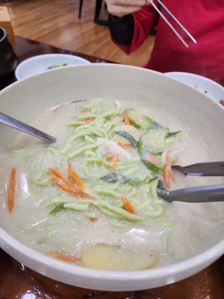 생생정보 장사의 신 들깨칼국수 음식점 위치