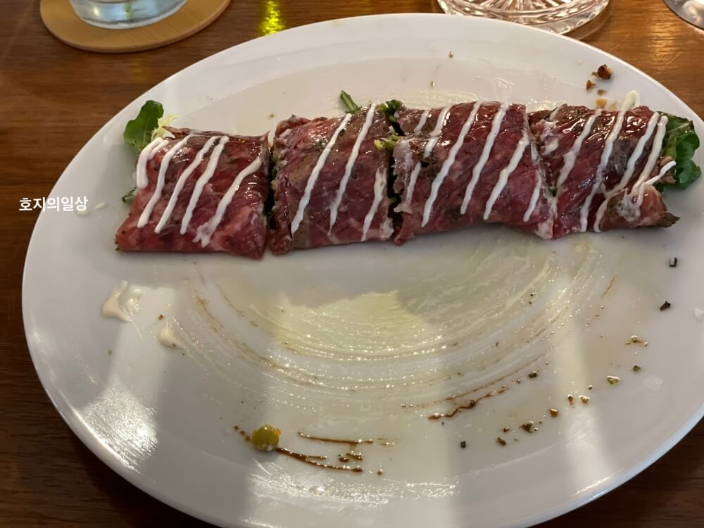 오스테리아 오르조 한남 - 롤 커팅 한우 안심 카르파치오