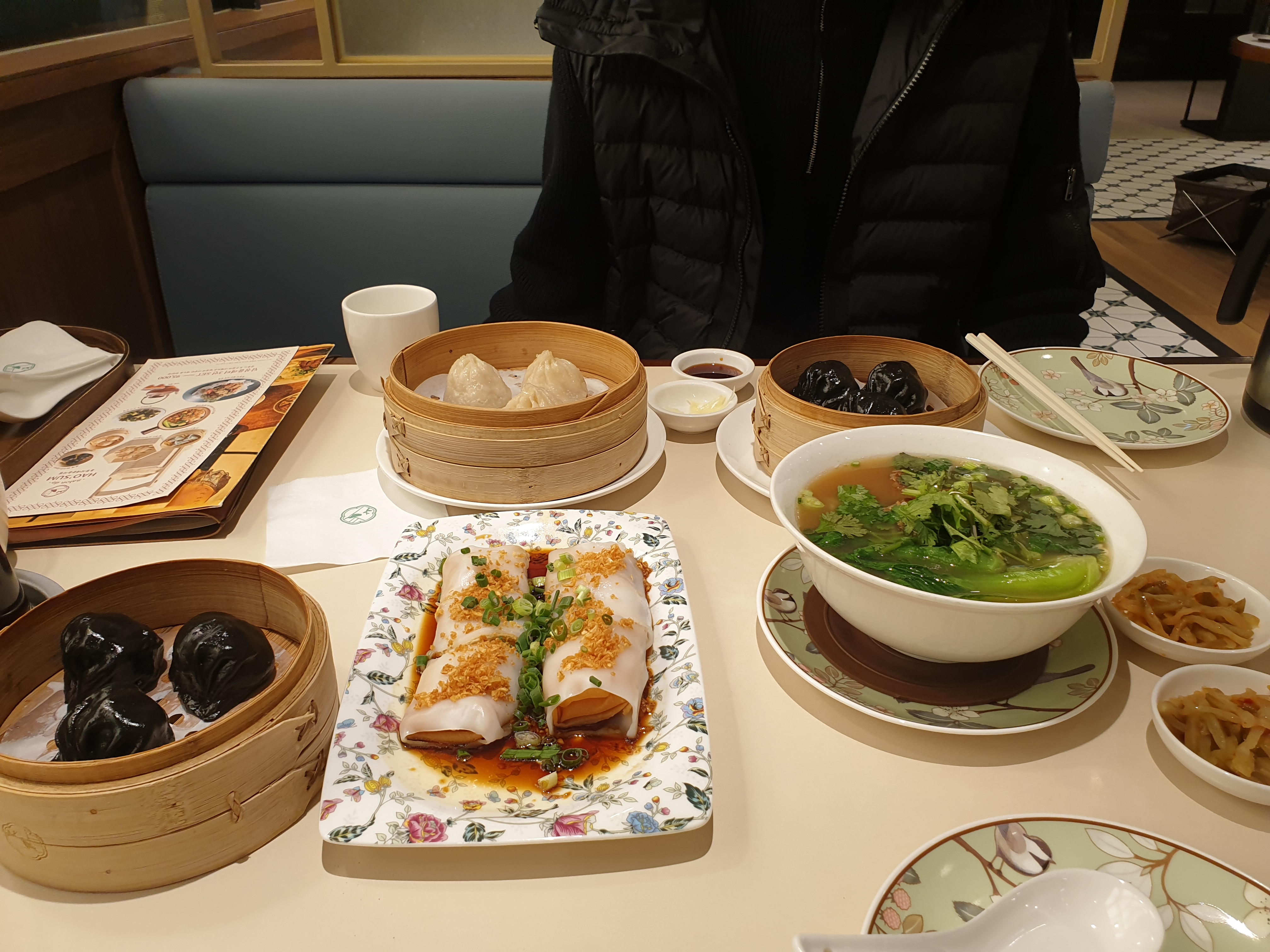 강남신세계 호우섬 창펀, 딤섬 등