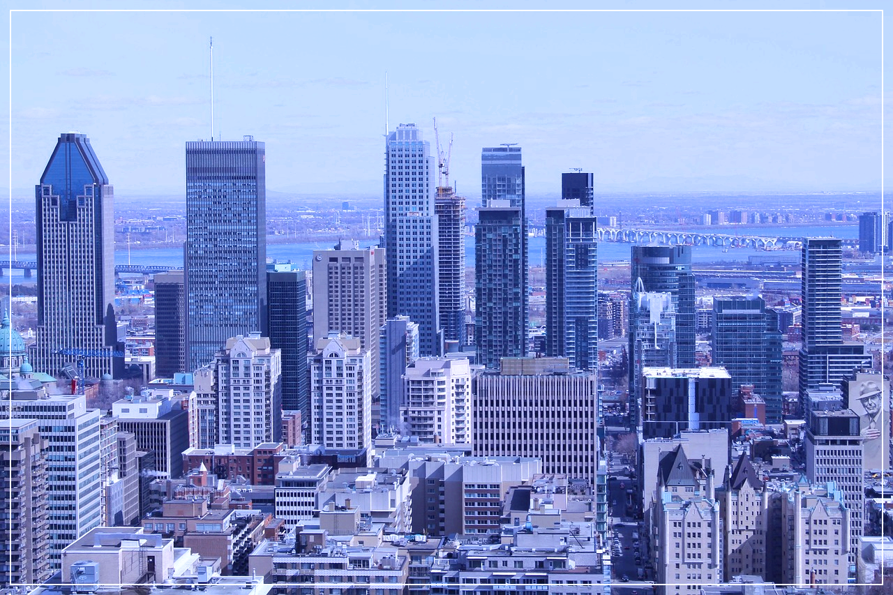 몬트리올 중심의 고층 빌딩들