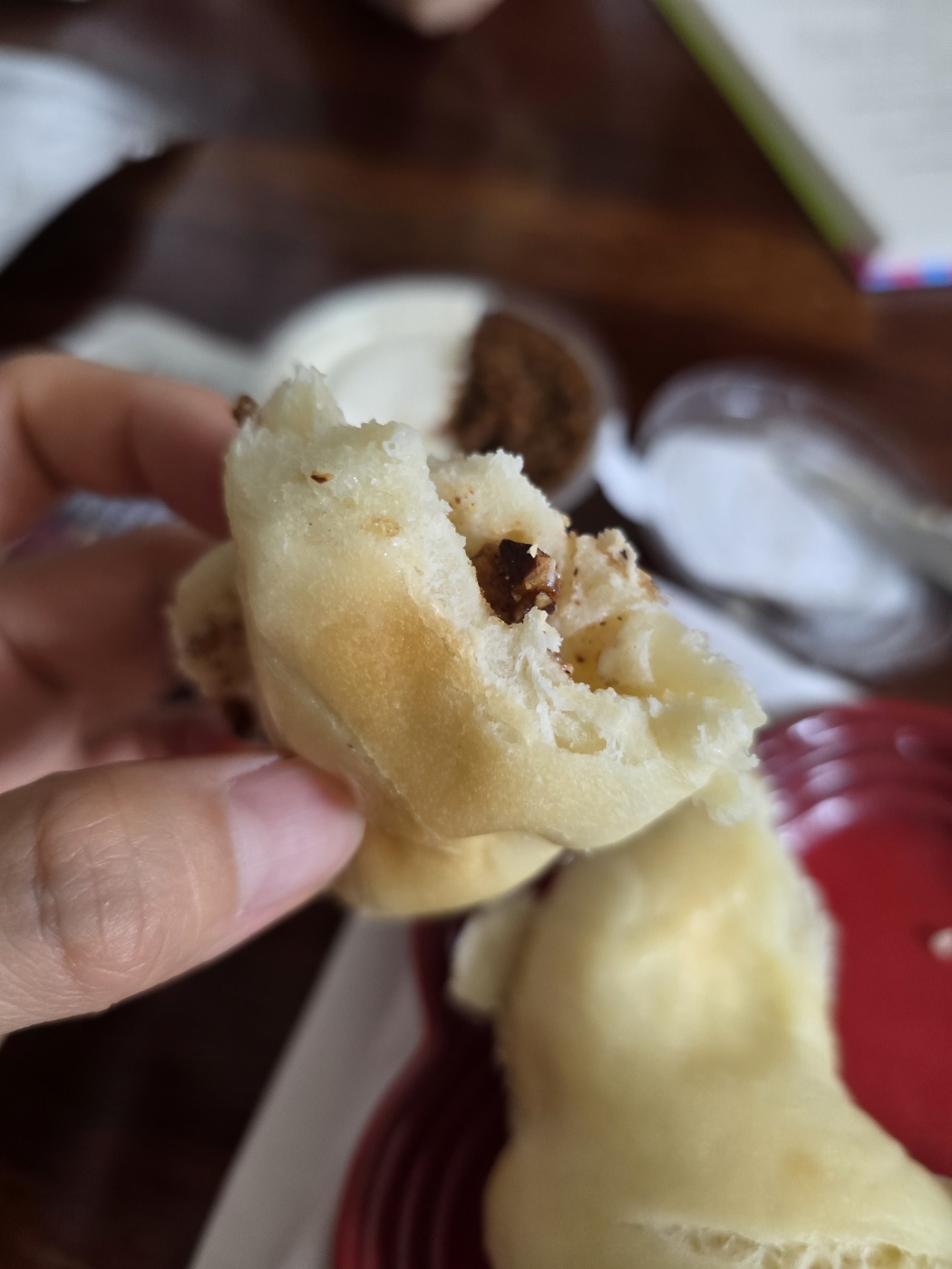 플레인빵먼저 먹어봣어요