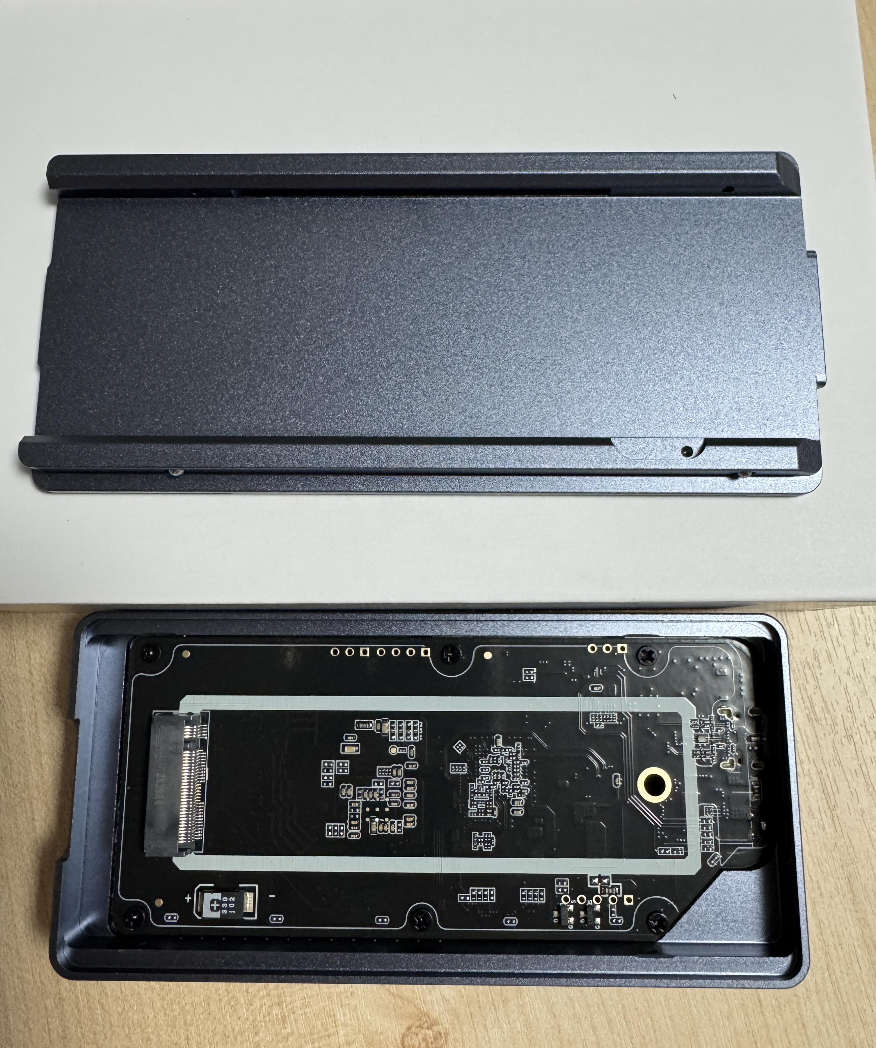 아카시스 TBU405Pro 크루셜 P3 Plus SSD 조합 이미지 6