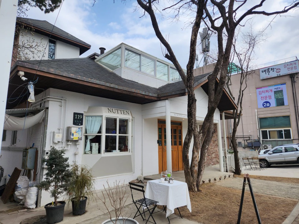 입구