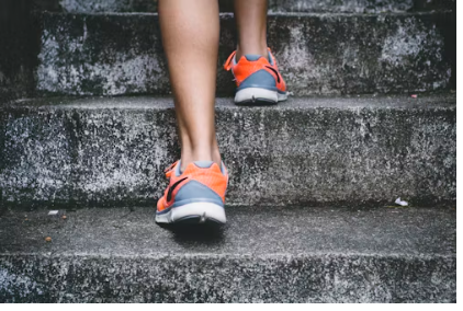 발이 붓는 증상, 발이 붓는 이유 (발바닥 통증)6