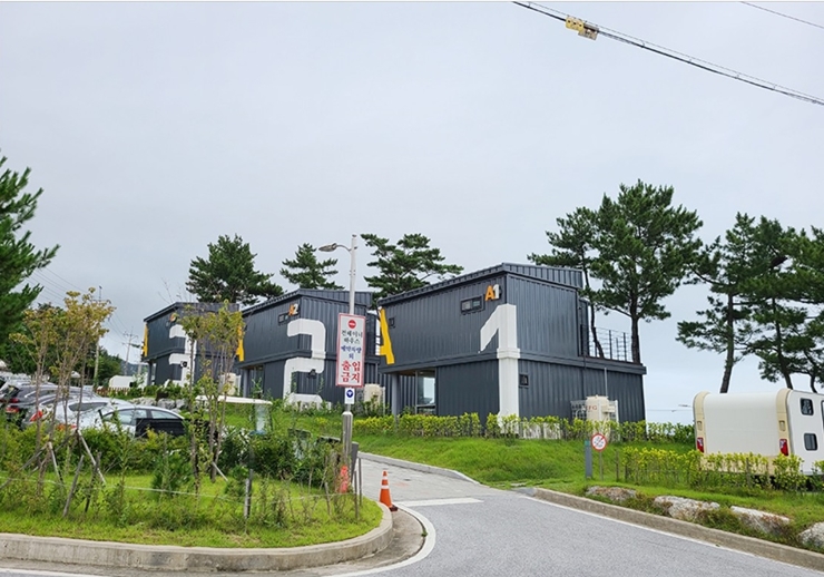 장호비치 캠핑장 컨테이너하우스