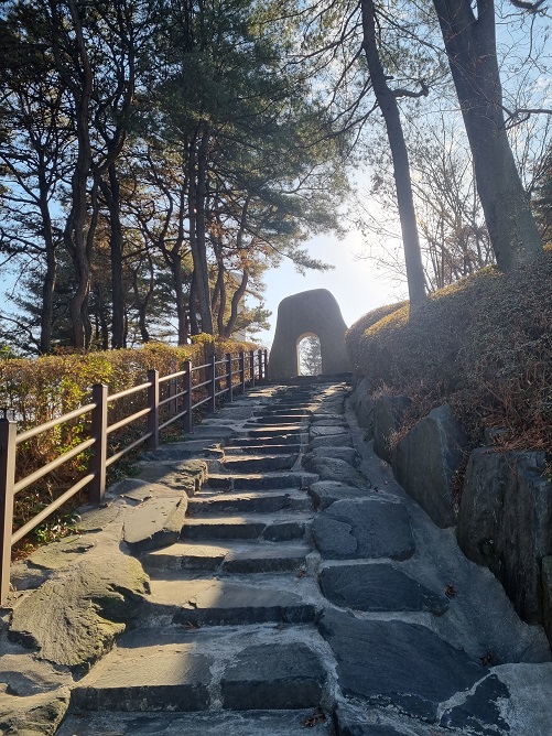 대전교구 충청남도 공주시 황새바위 순교성지
공주 황새바위 순교성지
