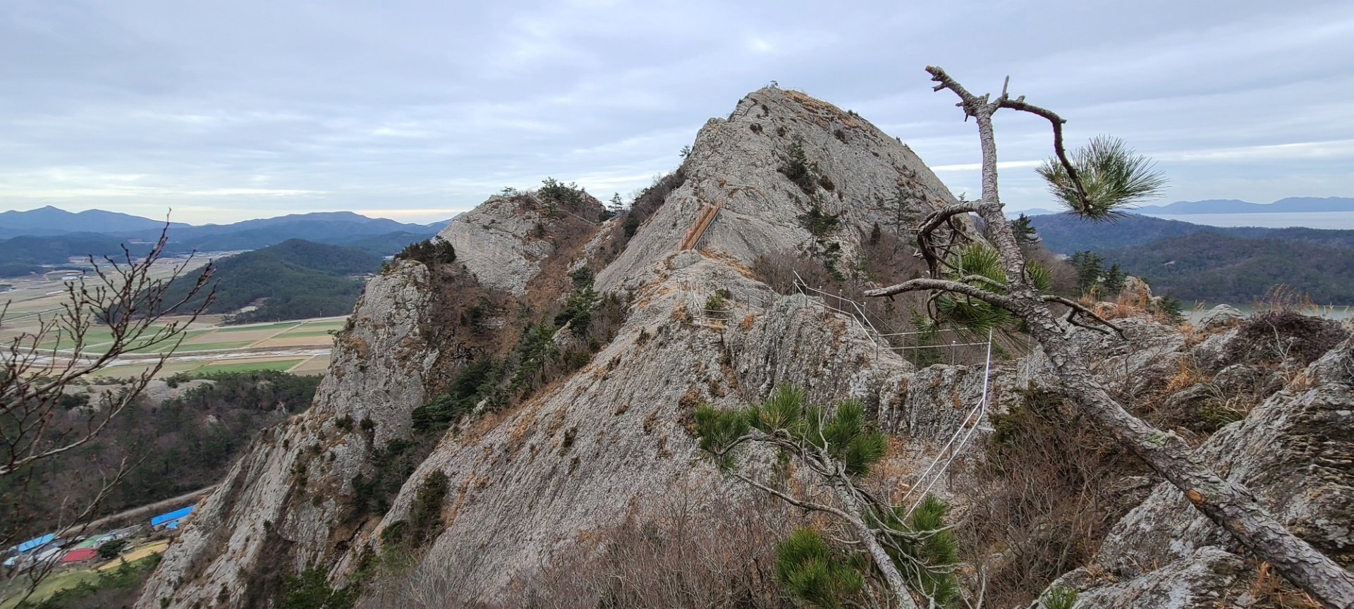 전남 진도 동석산
