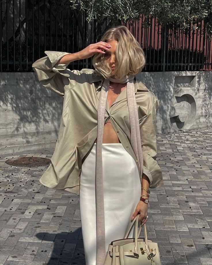 패션 트렌드 아이템 사진