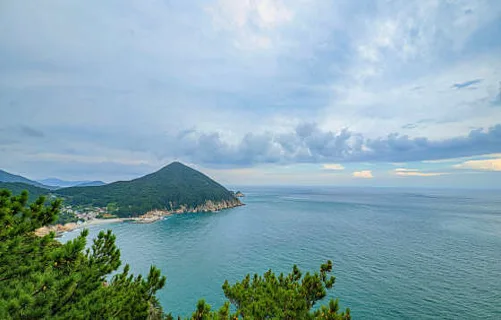 여차몽돌해수욕장