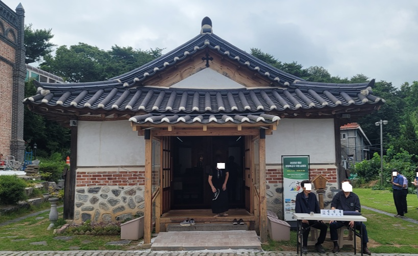 행주성당 정면 사진