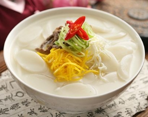 한국의 떡 종류 김치떡-떡국
