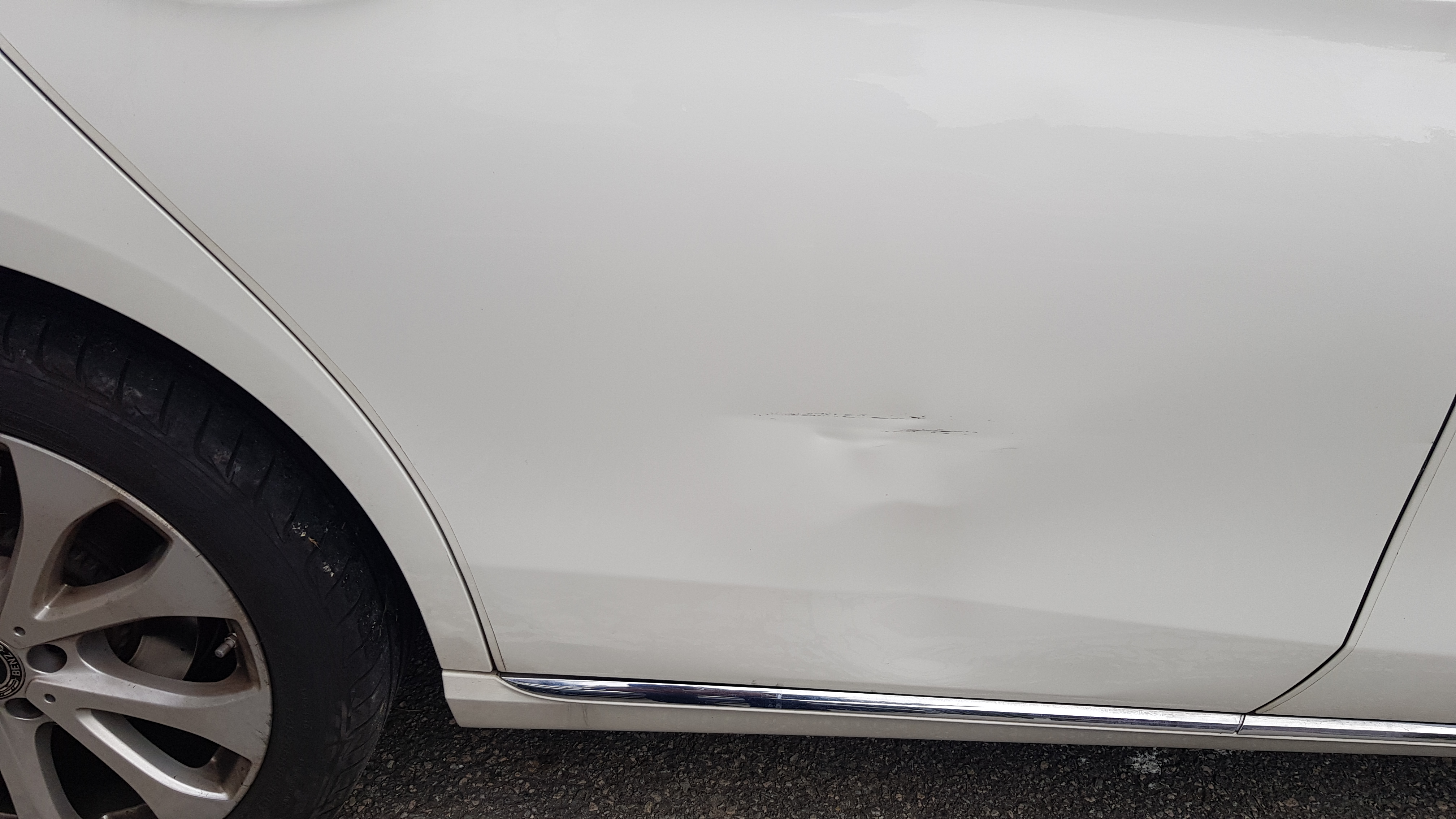 차 긁힘 수리 방법