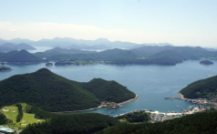 미륵산 정상에서 내려다본 통영의 절경