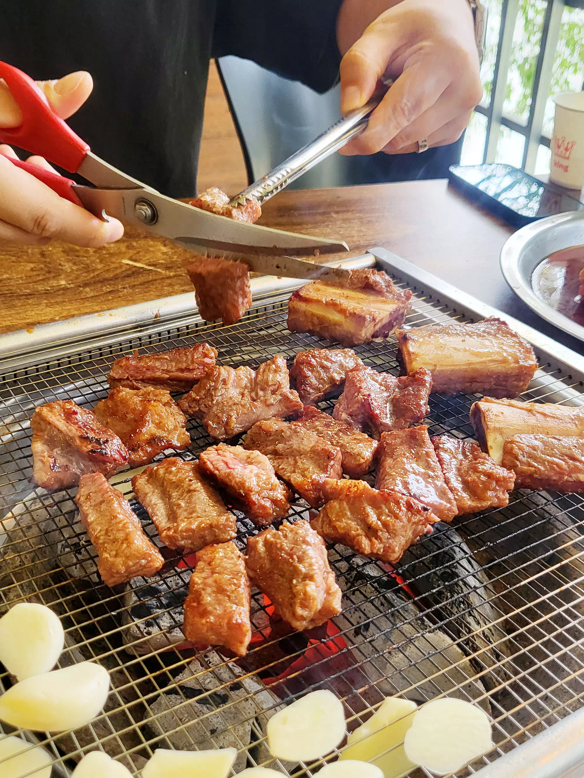 색이 짙어지는 갈비