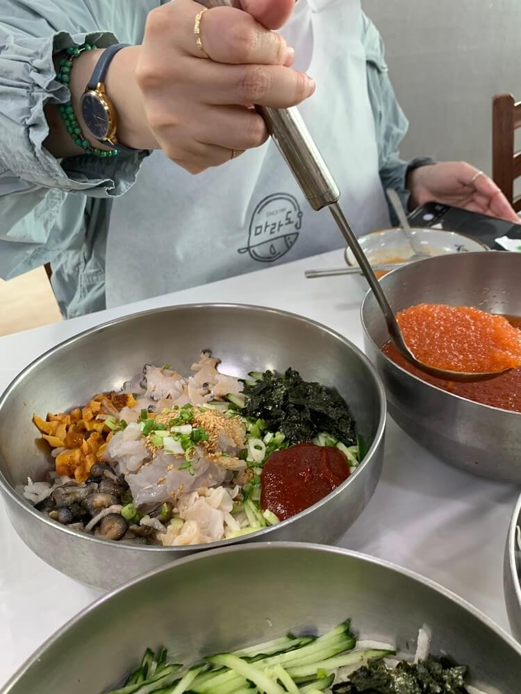 특허육수 뜨는 모습